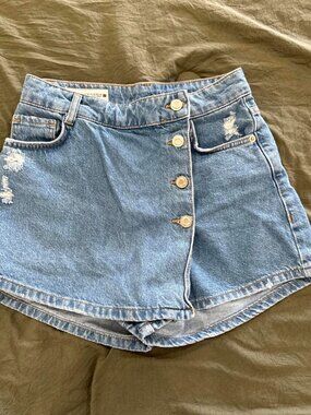 Zara denim skort #denim #skirtSize 24 women’s